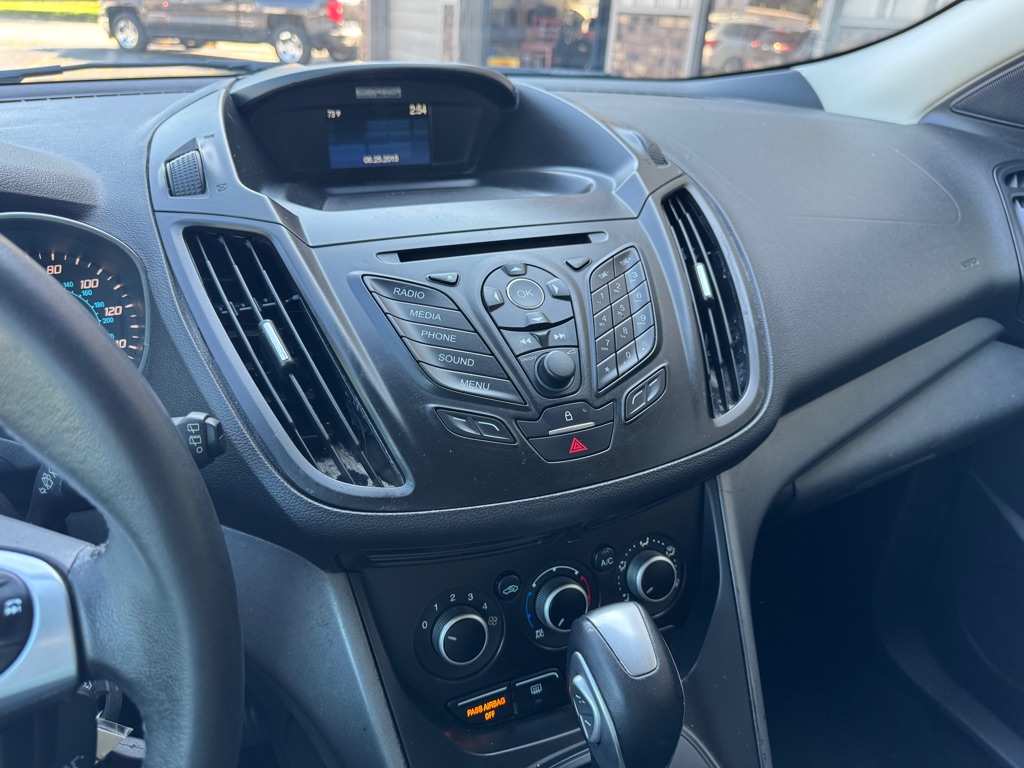 Photo 14 of this FORD ESCAPE