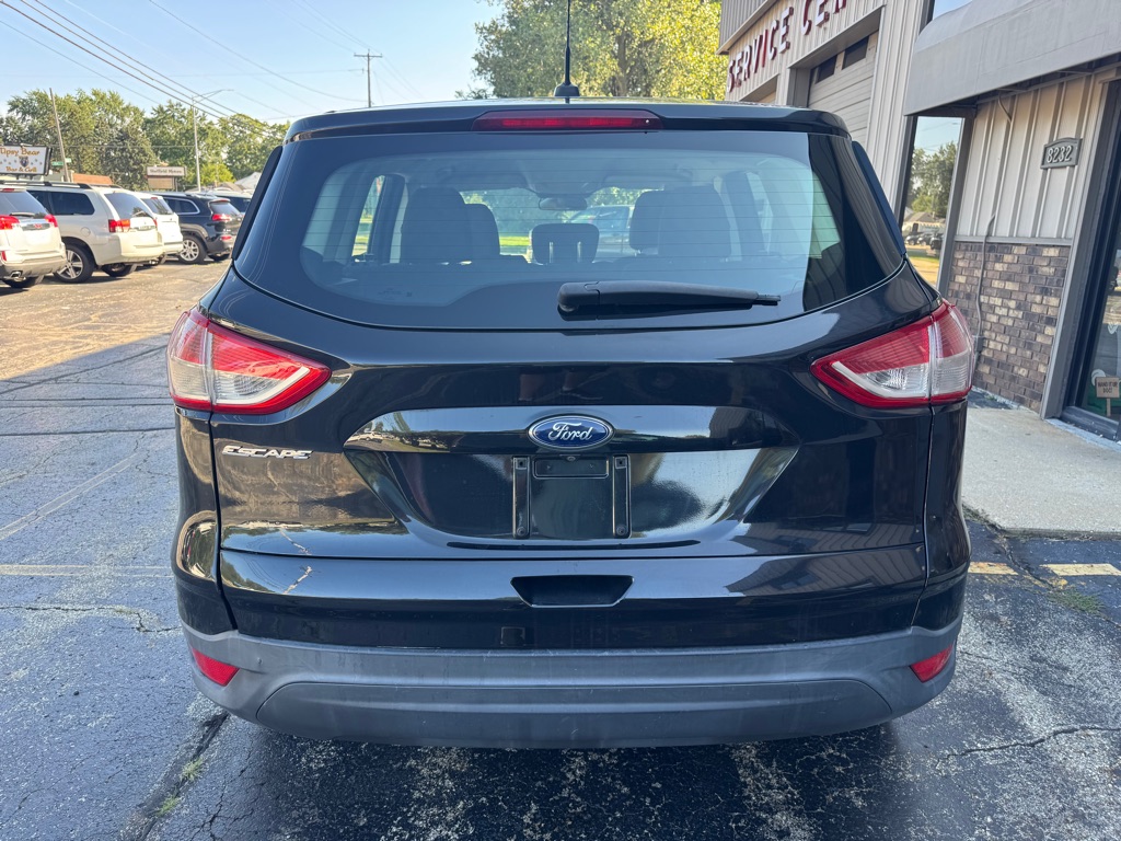 Photo 6 of this FORD ESCAPE