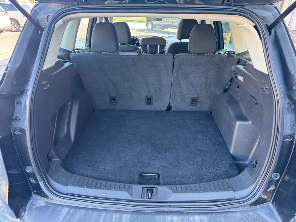 Photo 10 of this FORD ESCAPE