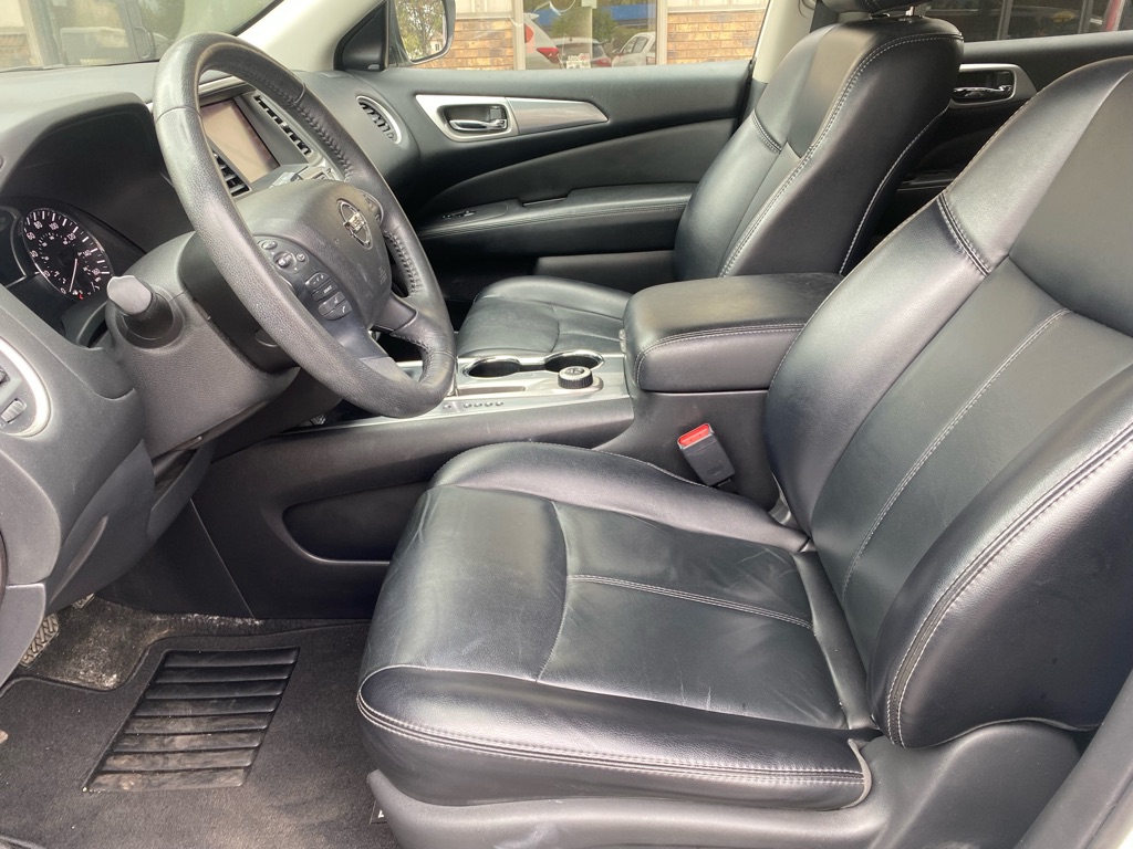Photo 11 of this NISSAN PATHFINDER
