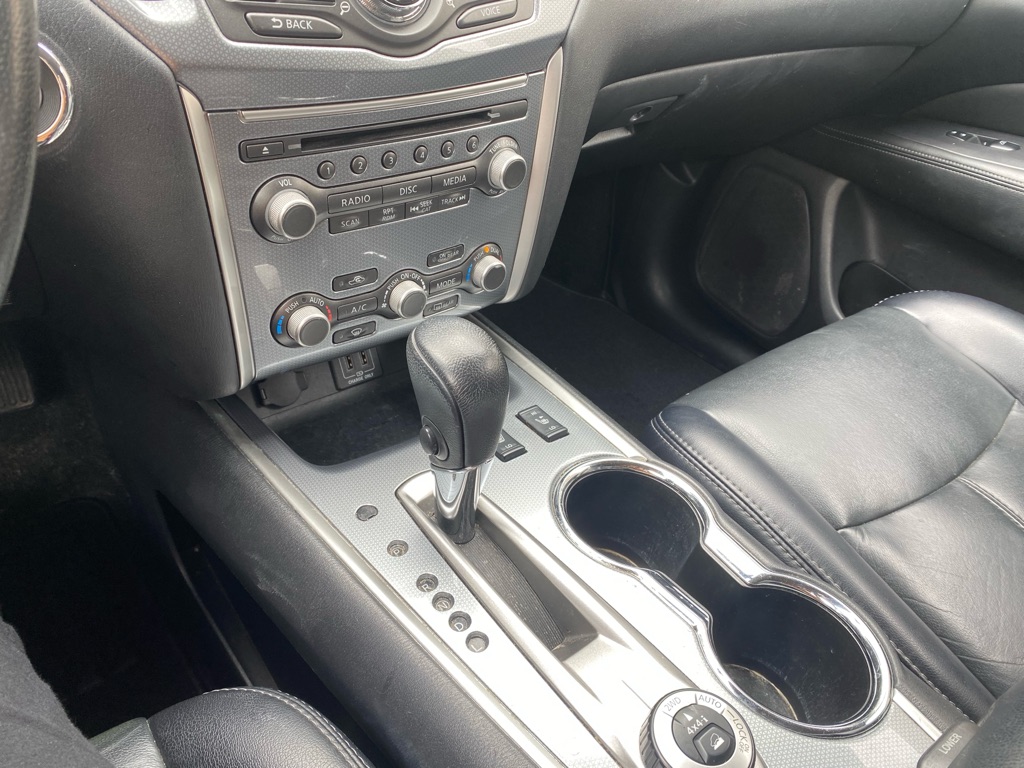 Photo 8 of this NISSAN PATHFINDER