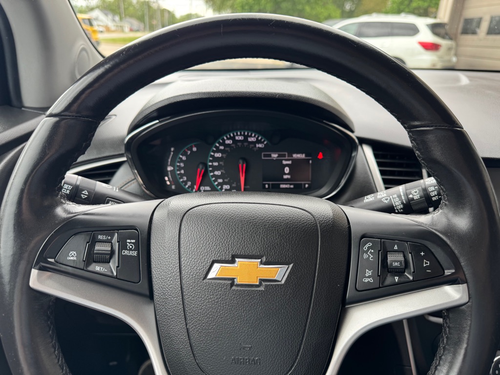 Photo 14 of this CHEVROLET TRAX