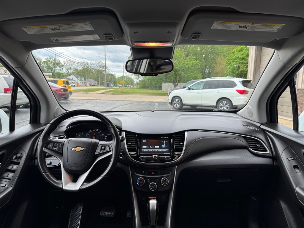 Photo 21 of this CHEVROLET TRAX