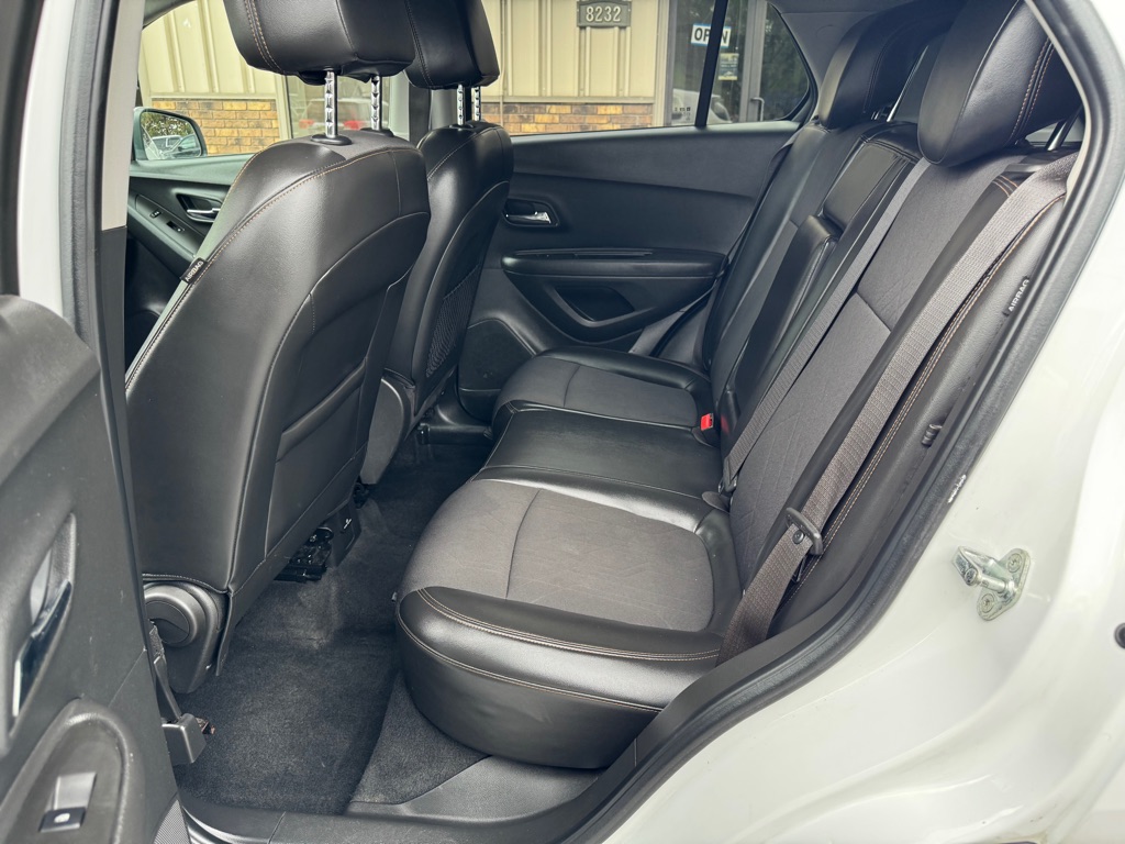 Photo 12 of this CHEVROLET TRAX