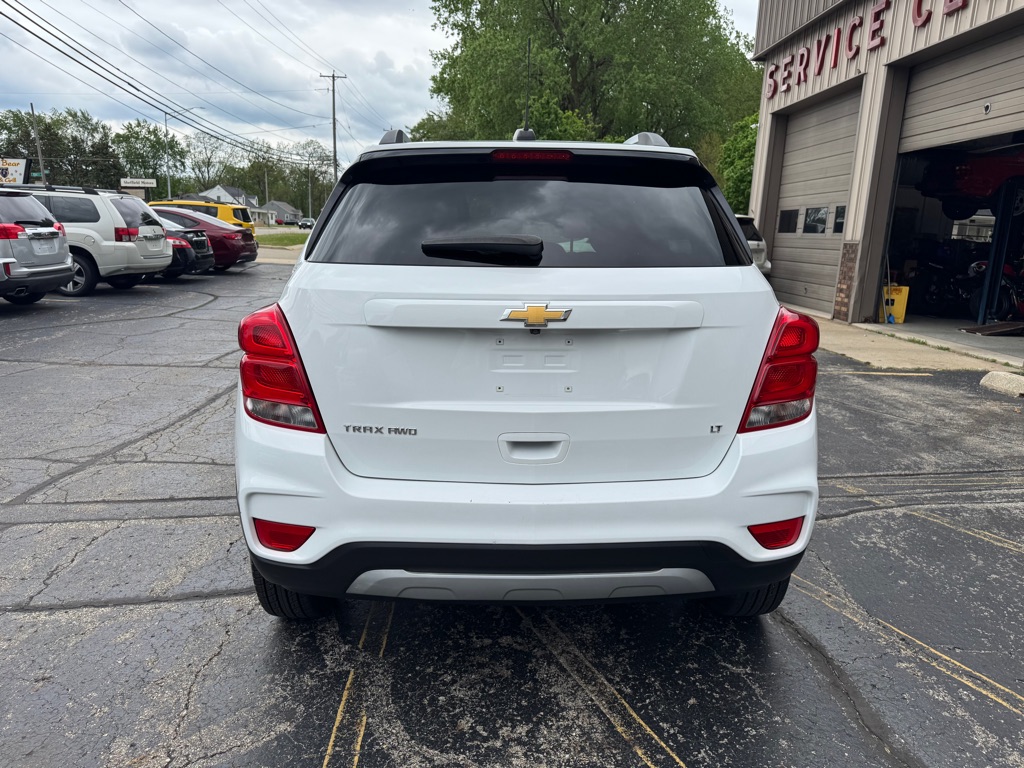 Photo 6 of this CHEVROLET TRAX