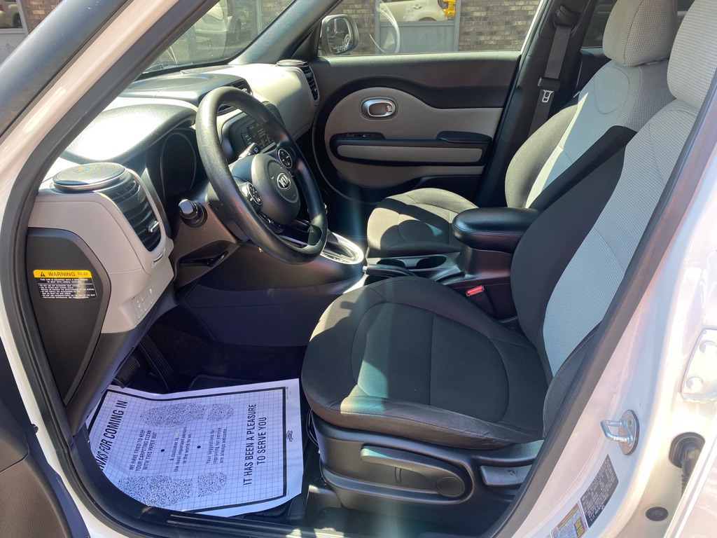 Photo 10 of this KIA SOUL