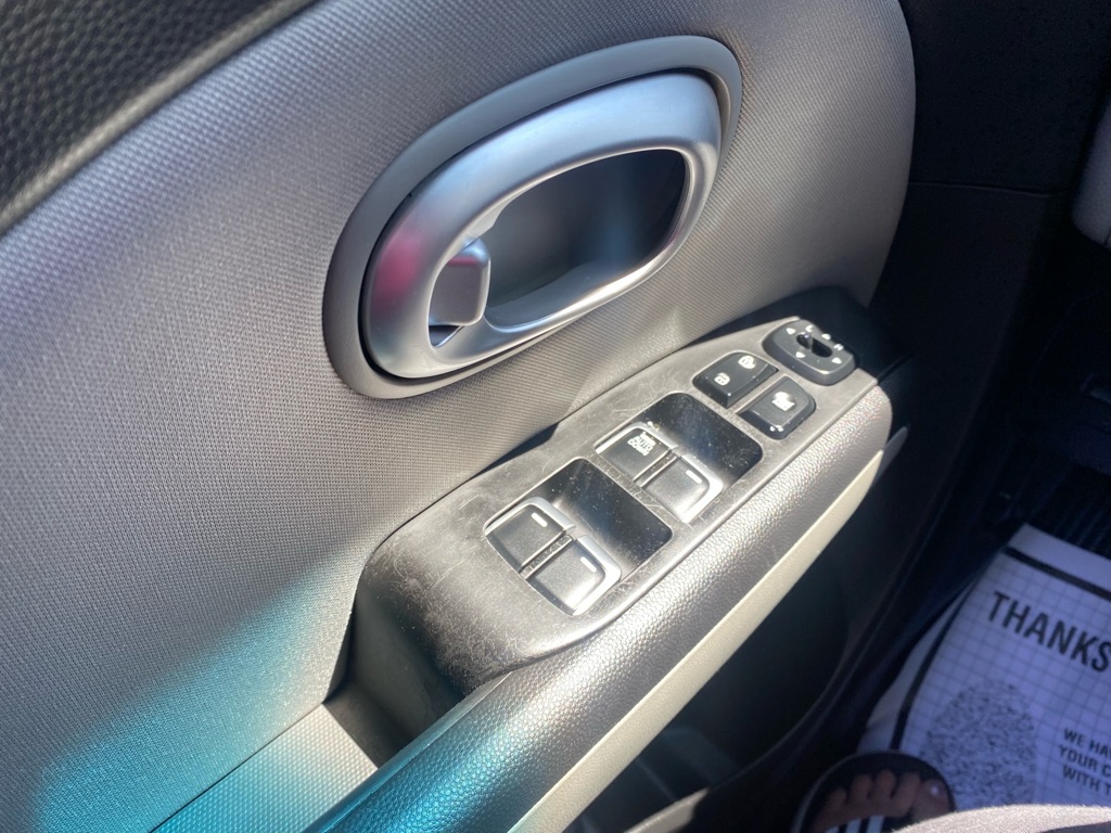 Photo 9 of this KIA SOUL