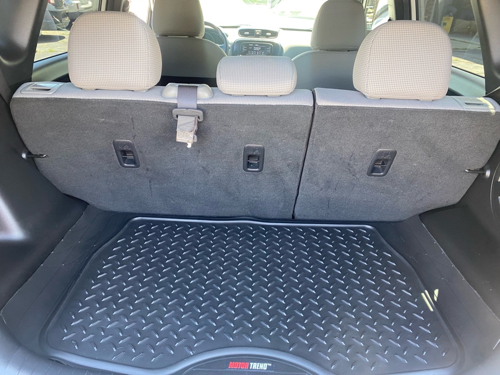 Photo 12 of this KIA SOUL