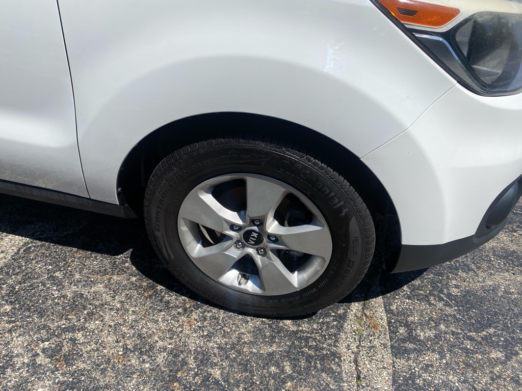 Photo 15 of this KIA SOUL