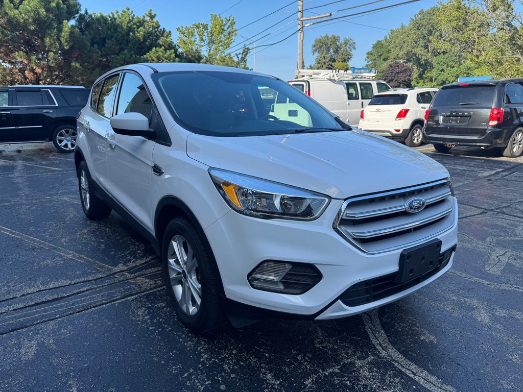 Photo 2 of this FORD ESCAPE