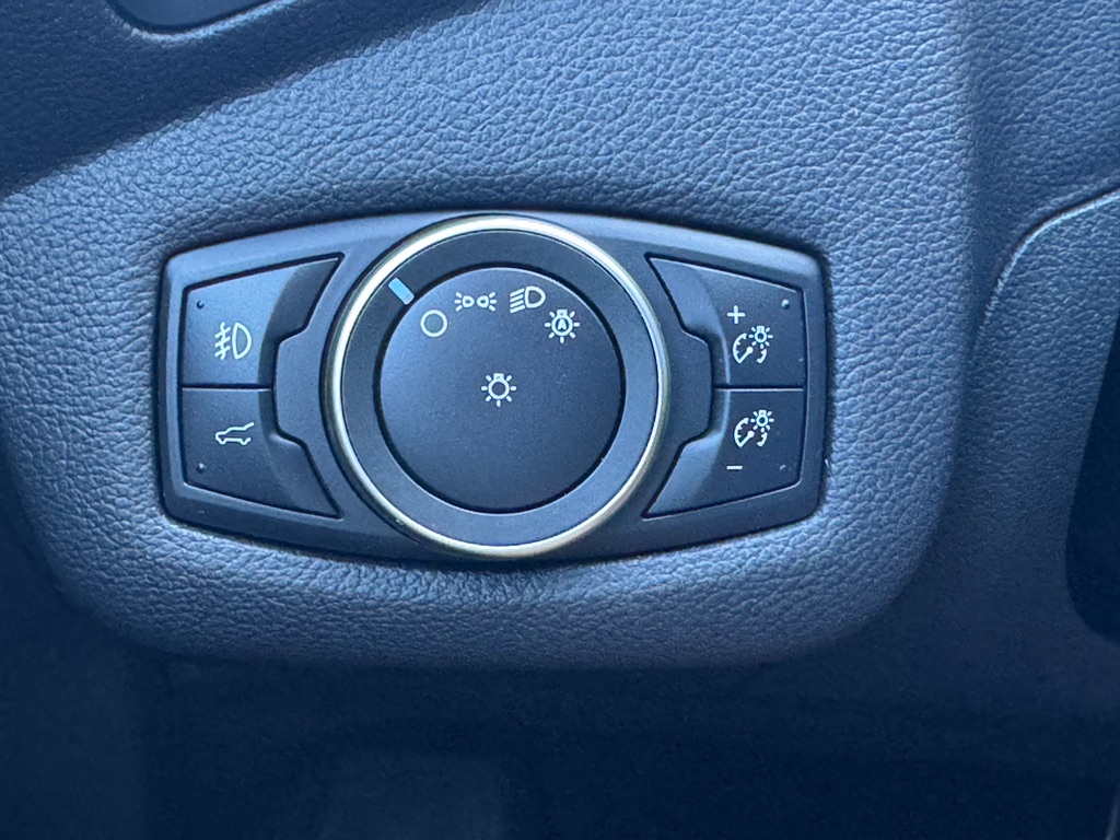 Photo 18 of this FORD ESCAPE