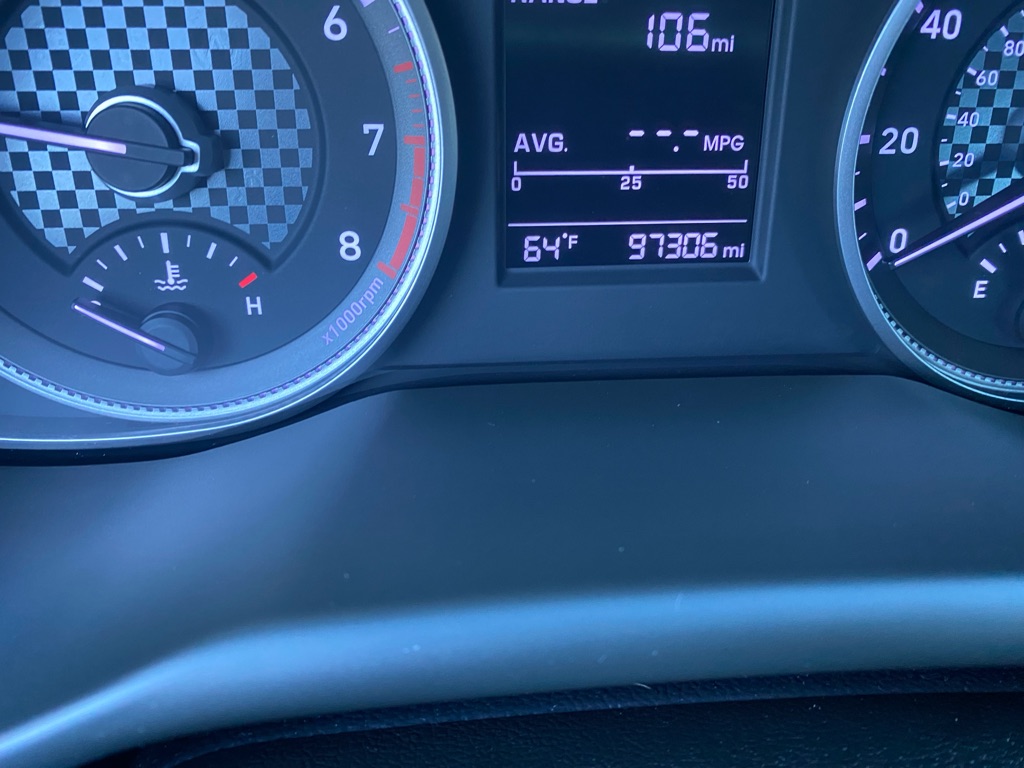 Photo 5 of this HYUNDAI ELANTRA