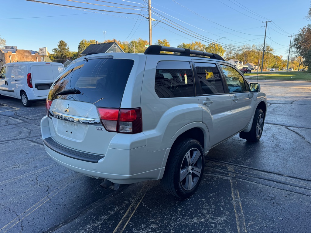 Photo 3 of this MITSUBISHI ENDEAVOR
