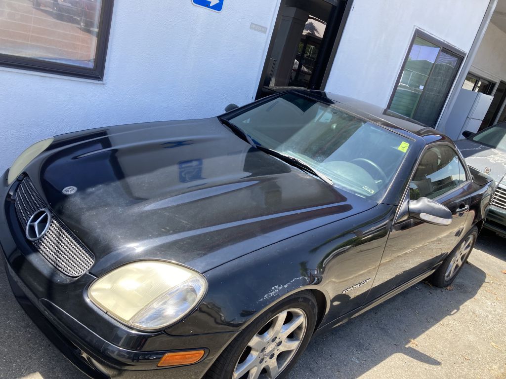 Photo 2 of this MERCEDES-BENZ SLK