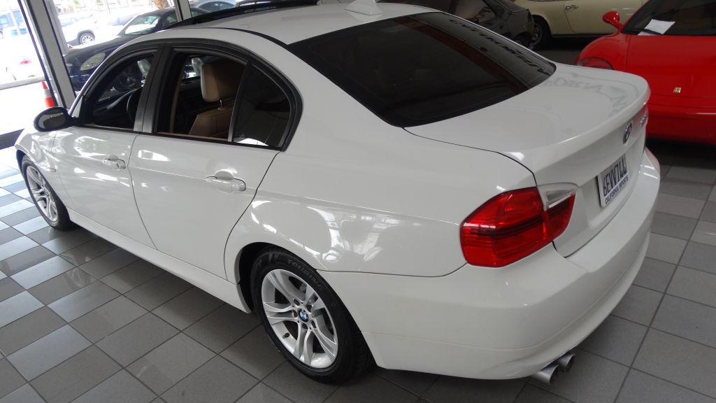 Photo 8 of this BMW 328