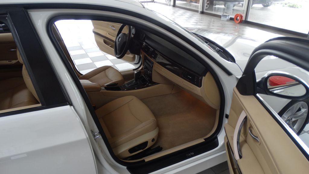 Photo 10 of this BMW 328