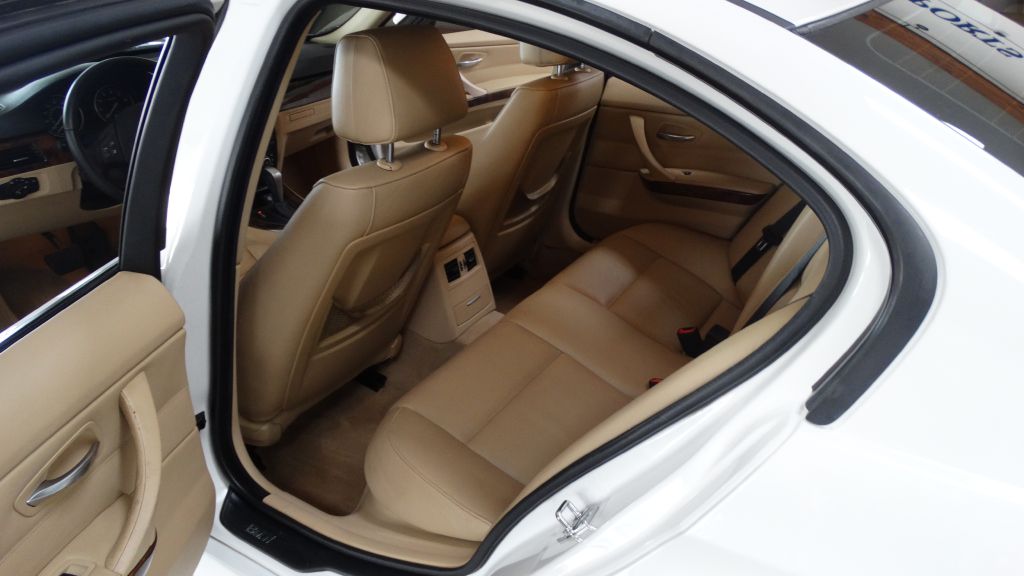 Photo 12 of this BMW 328