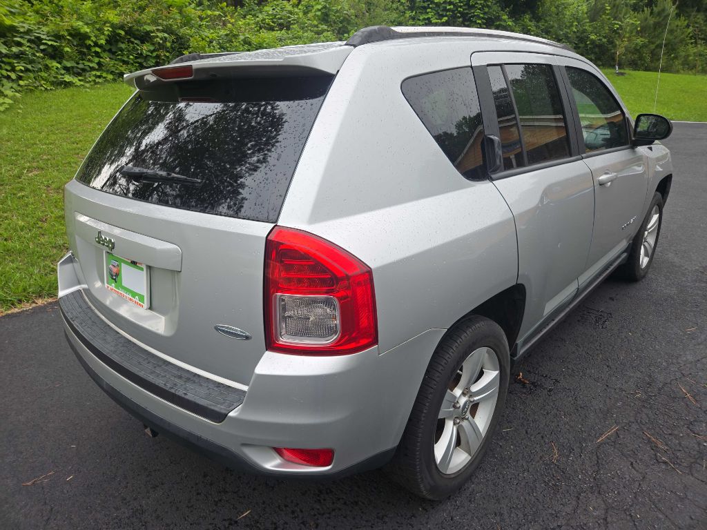 Photo 12 of this JEEP COMPASS