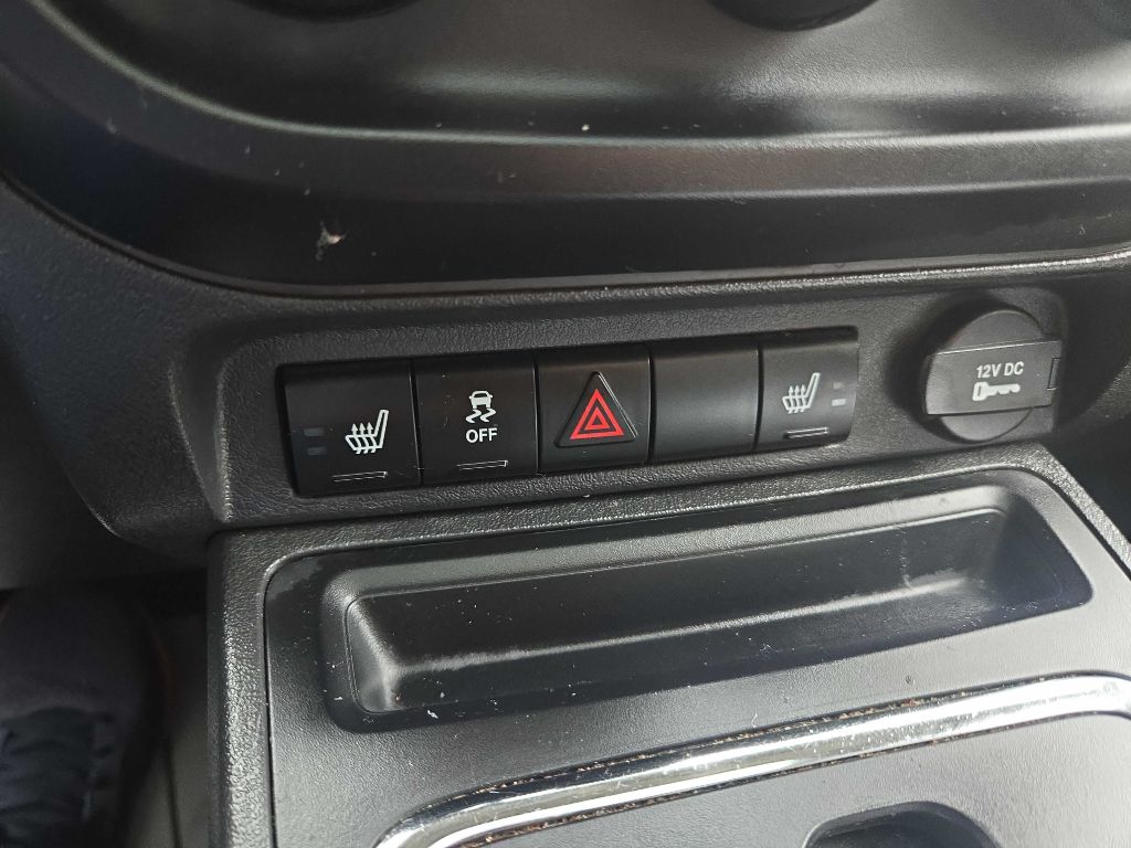 Photo 29 of this JEEP COMPASS