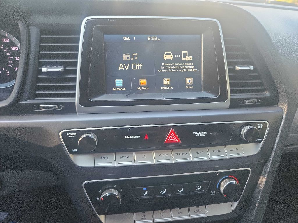 Photo 25 of this HYUNDAI SONATA