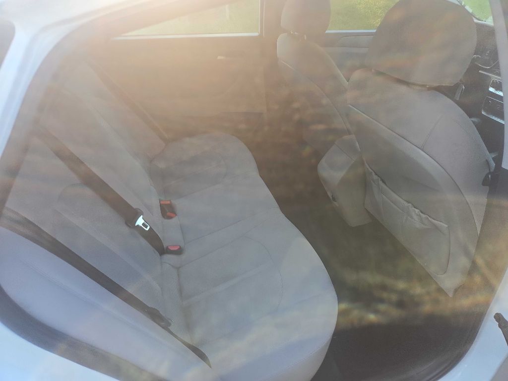 Photo 10 of this HYUNDAI SONATA