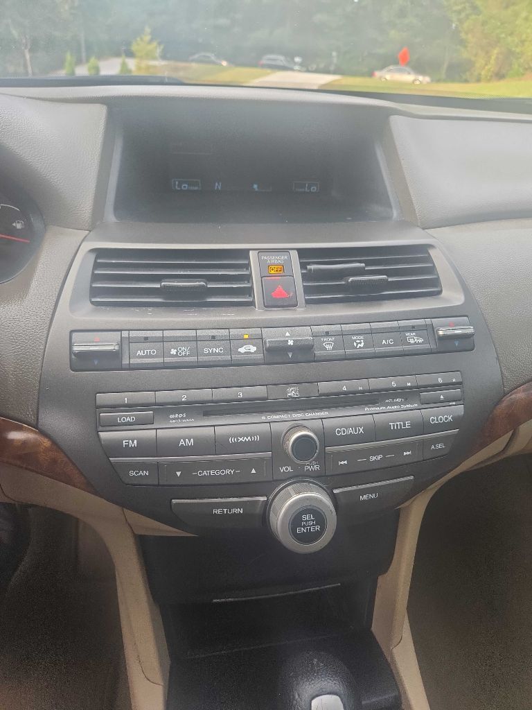 Photo 8 of this HONDA ACCORD