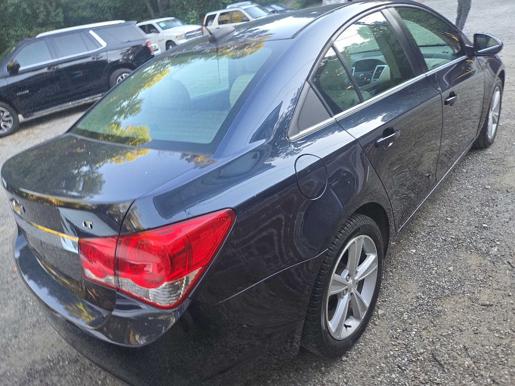 Photo 11 of this CHEVROLET CRUZE