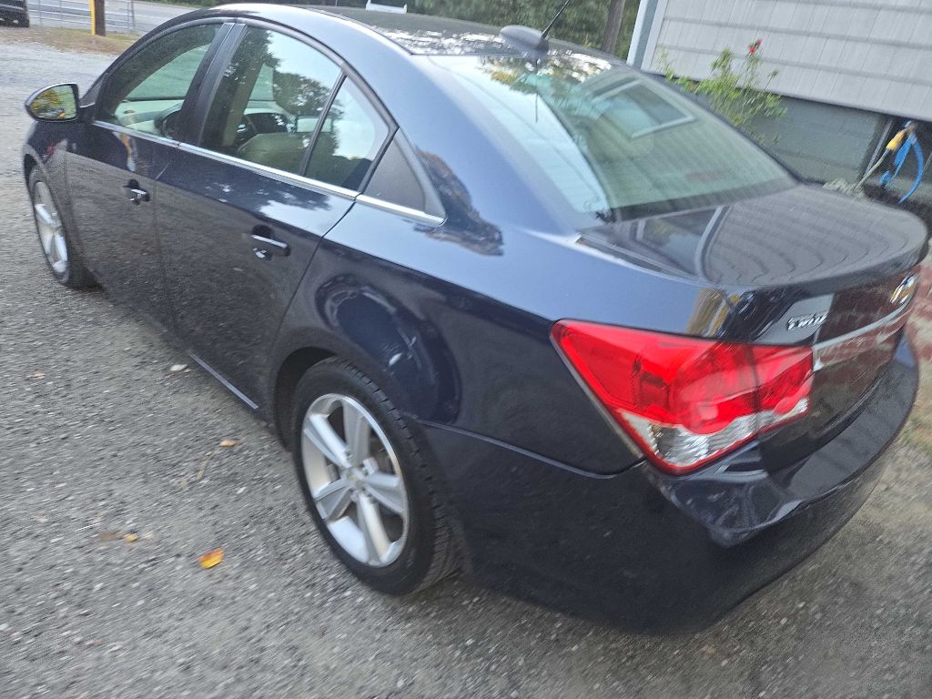 Photo 12 of this CHEVROLET CRUZE