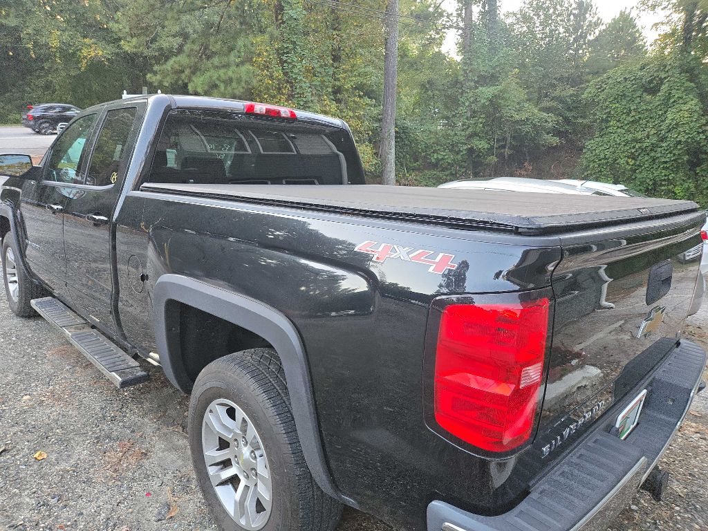 Photo 8 of this CHEVROLET SILVERADO 1500