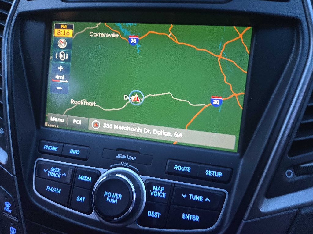 Photo 2 of this HYUNDAI SANTA FE SPORT