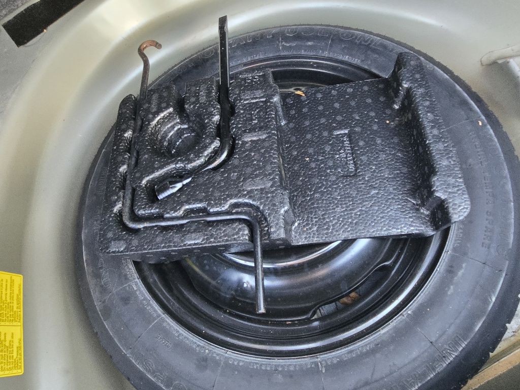 Photo 34 of this TOYOTA COROLLA