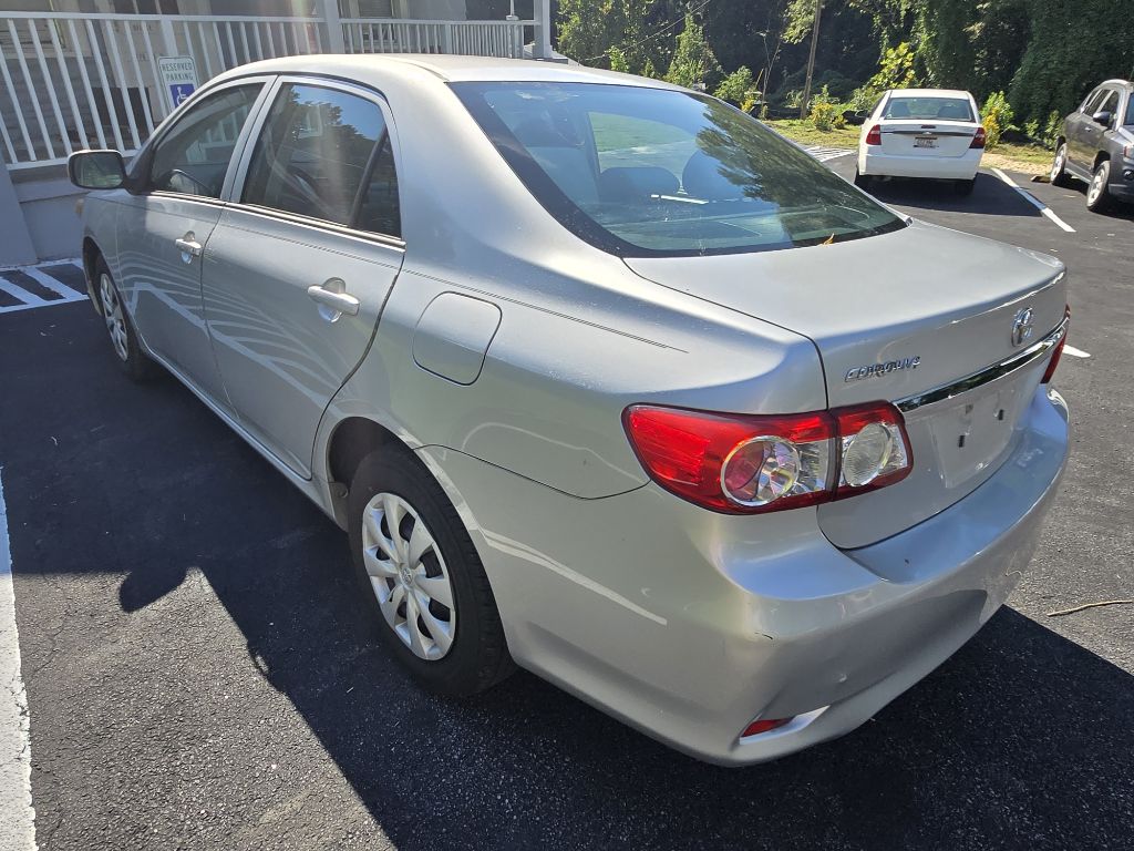 Photo 21 of this TOYOTA COROLLA