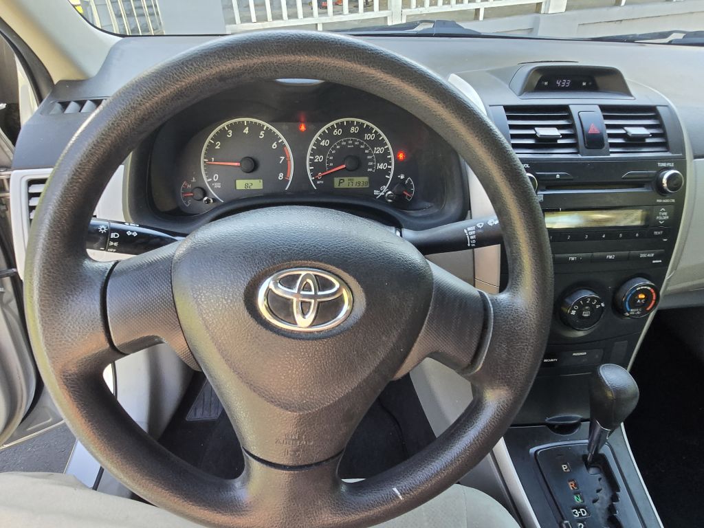 Photo 30 of this TOYOTA COROLLA