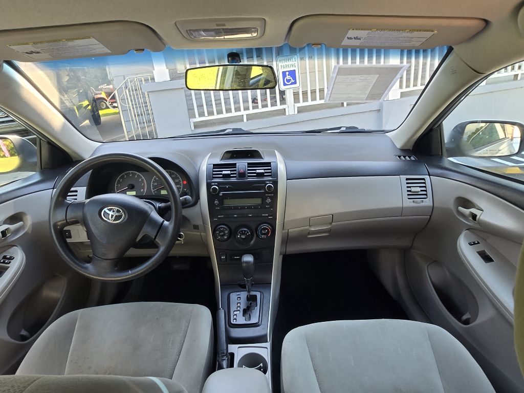 Photo 13 of this TOYOTA COROLLA