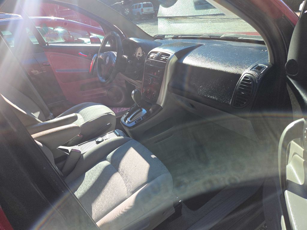 Photo 4 of this SATURN VUE