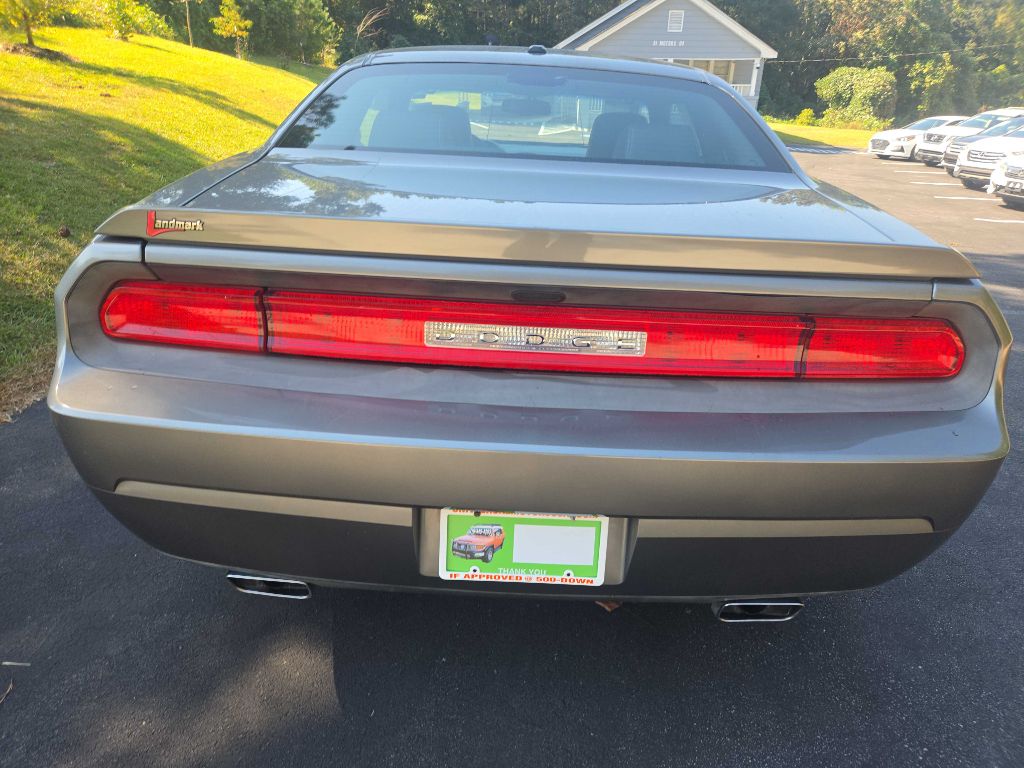 Photo 13 of this DODGE CHALLENGER