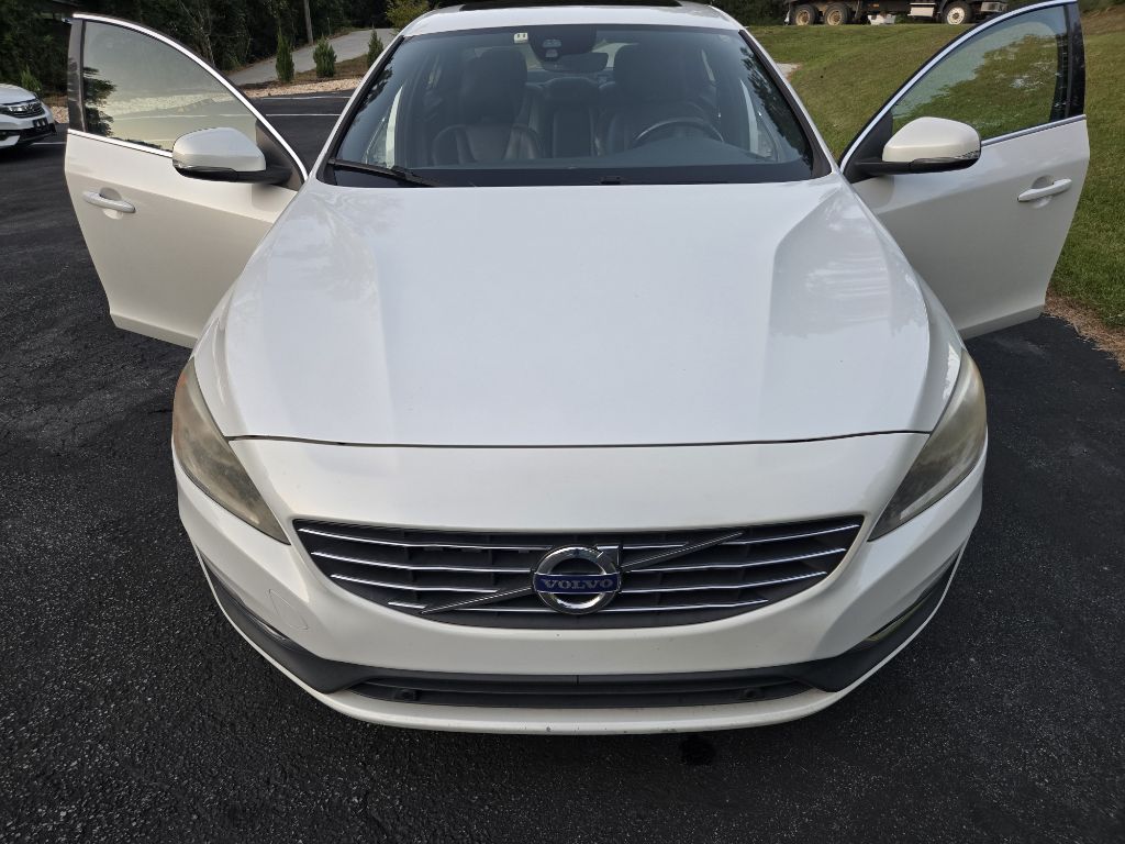 Photo 39 of this VOLVO S60