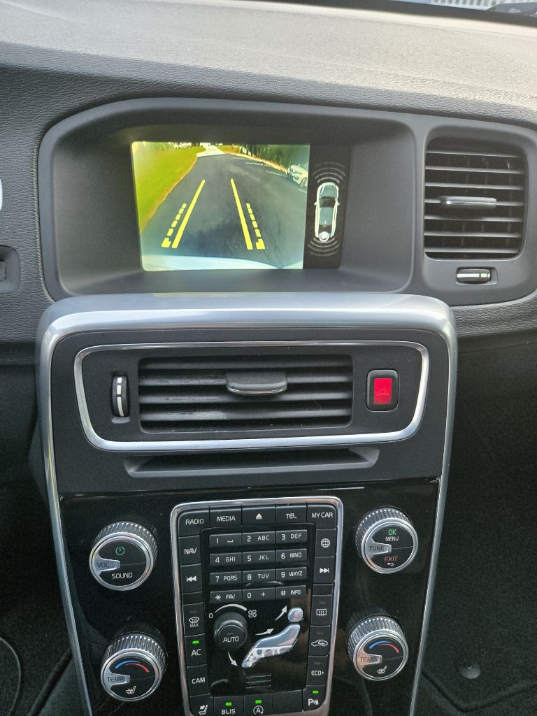 Photo 20 of this VOLVO S60