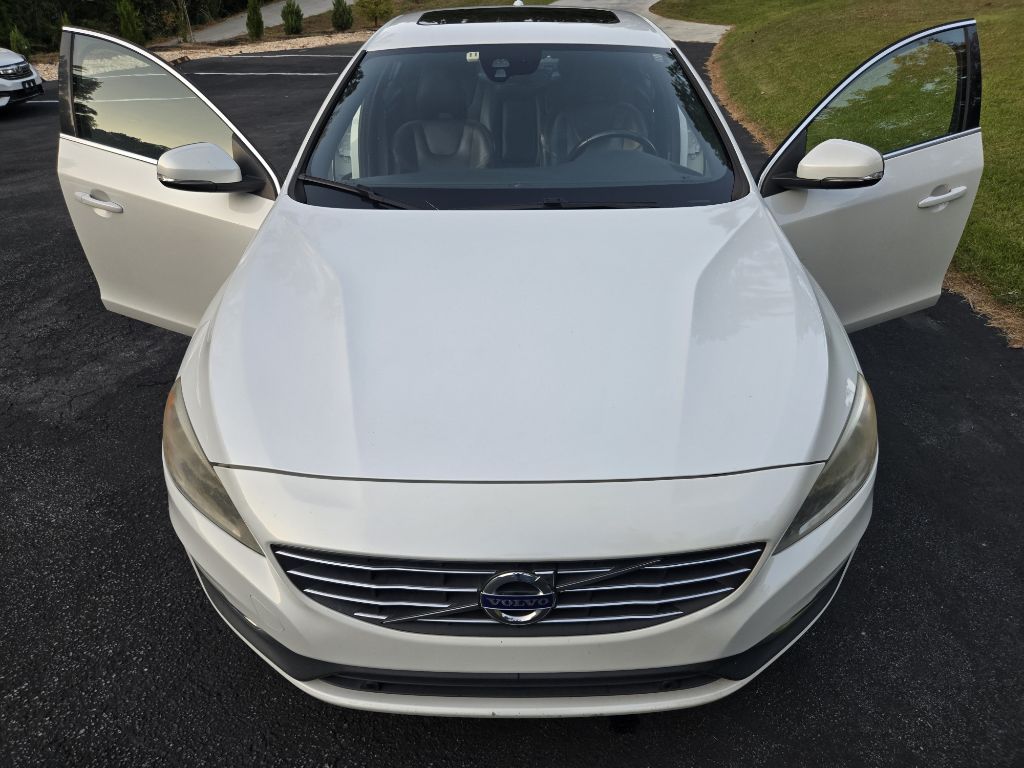 Photo 38 of this VOLVO S60