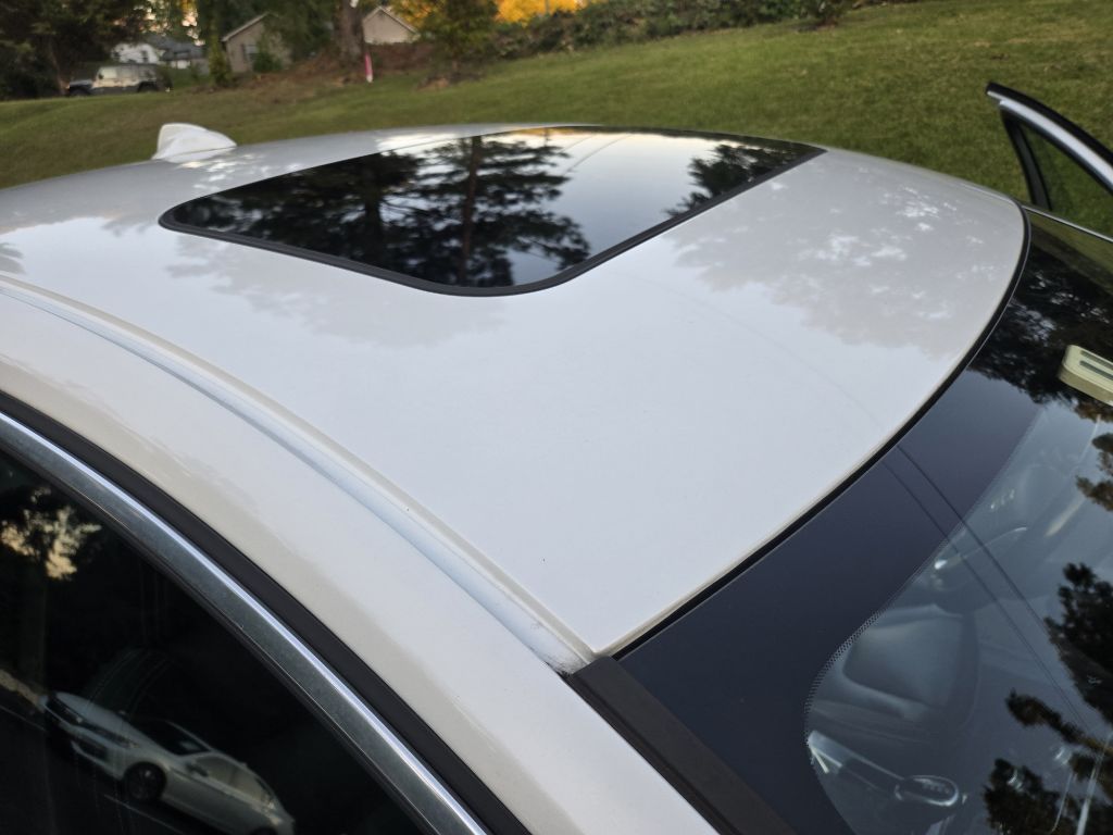 Photo 35 of this VOLVO S60