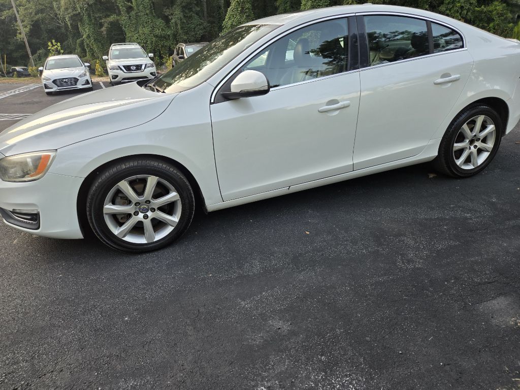 Photo 40 of this VOLVO S60