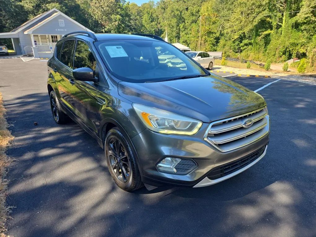 Photo 3 of this FORD ESCAPE