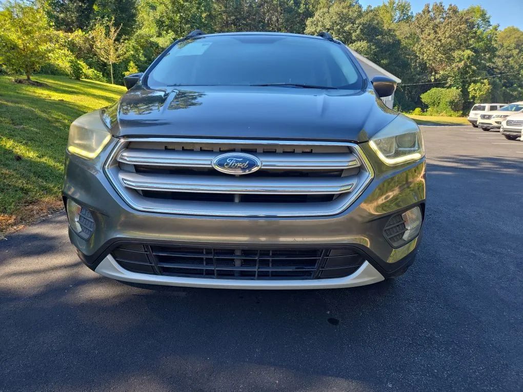 Photo 34 of this FORD ESCAPE