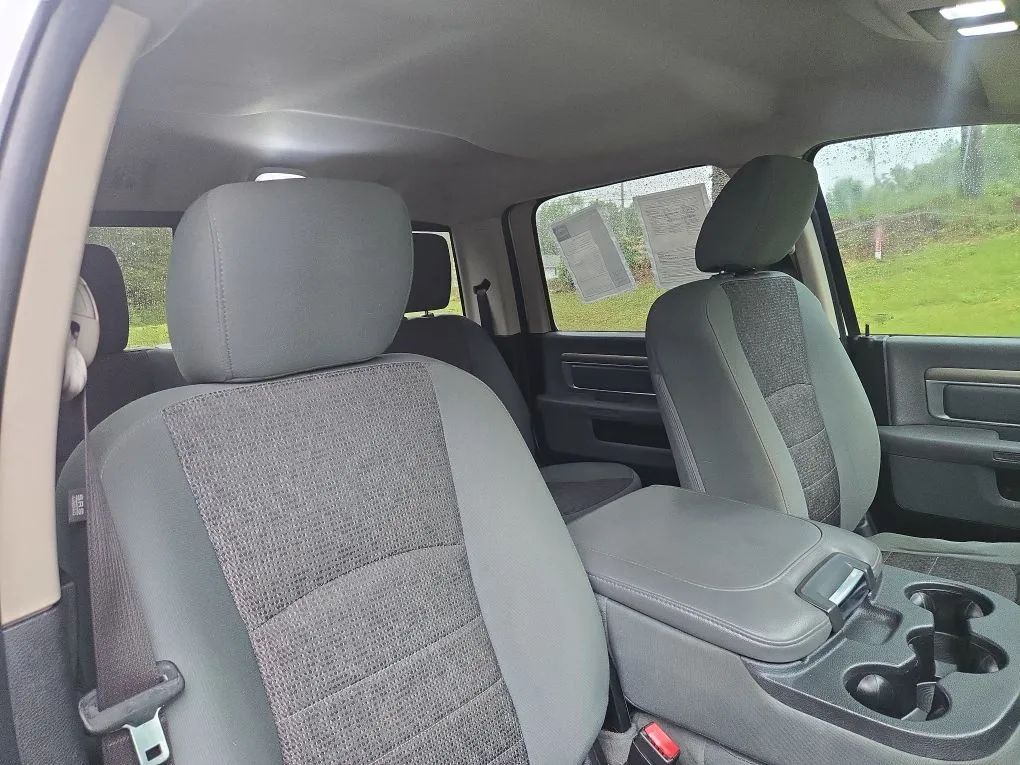 Photo 9 of this RAM 1500