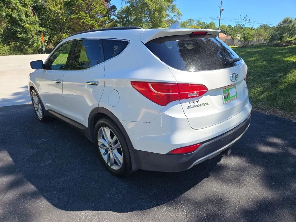 Photo 20 of this HYUNDAI SANTA FE SPORT