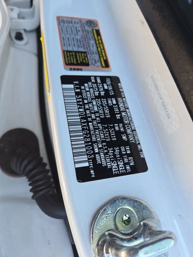 Photo 29 of this HYUNDAI SANTA FE SPORT