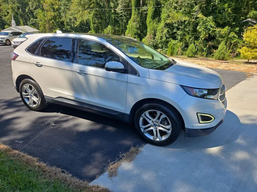 Photo 5 of this FORD EDGE