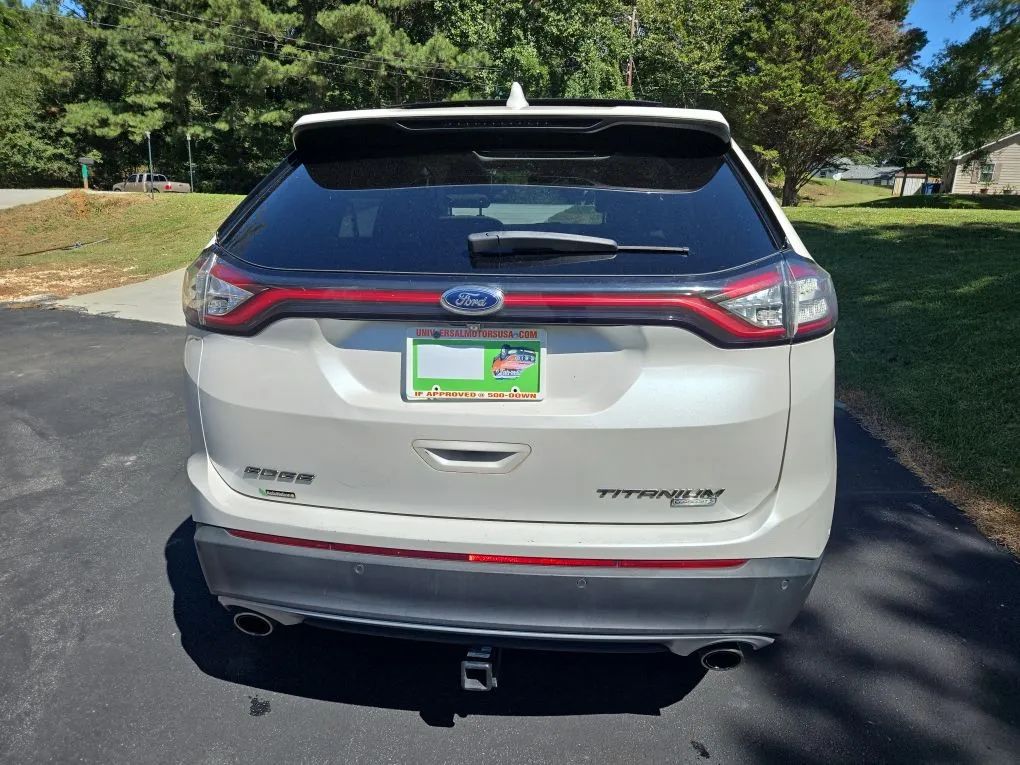 Photo 21 of this FORD EDGE