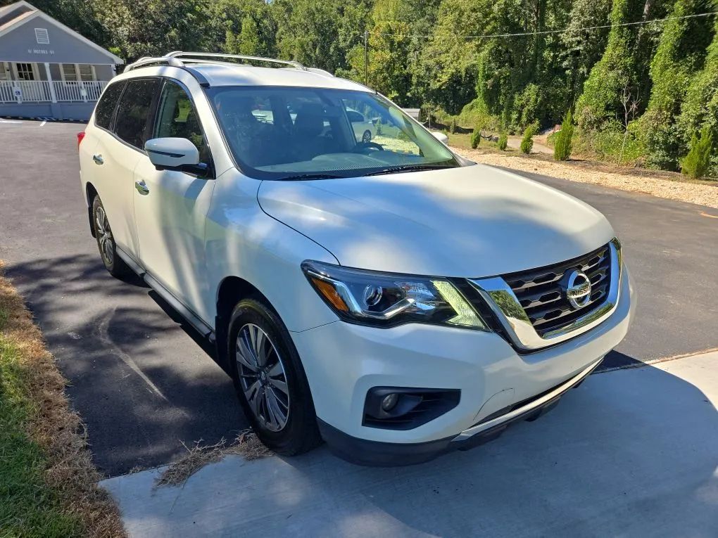 Photo 3 of this NISSAN PATHFINDER
