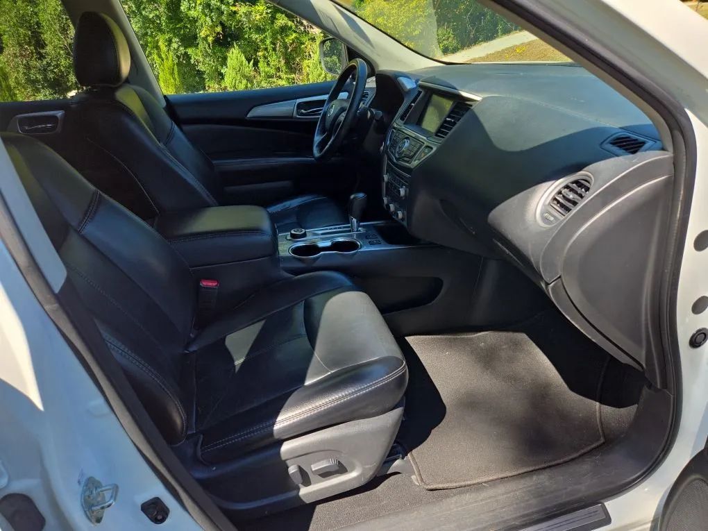 Photo 7 of this NISSAN PATHFINDER